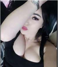 Alev-alev dans yapan hanım Necla