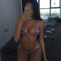 Alev-alev doyumsuz bayan Hazan