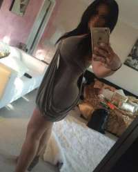 Alev-alev doyumsuz bayan Hazan