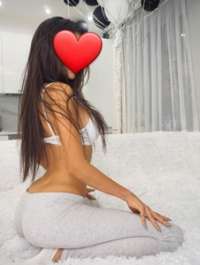 Alev-alev masaj yapan özden