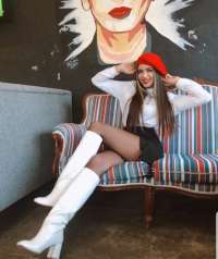Alev-alev sakso çeken escort Güven