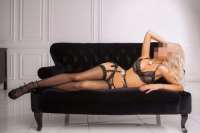 Baştan çıkaran dansöz bayan Asya