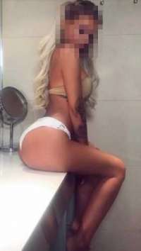 Cazibeli beyaz tenli eskort Neslişah