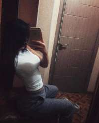 Cazibeli sakso çeken kız Begüm