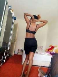 Çekici kendi yeri olan escort Neşe