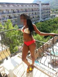 Çekici kendi yeri olan escort Neşe