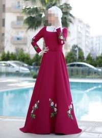 Cıvıl-cıvıl sarışın hanım Ilgin