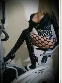 Eşsiz otelde buluşan escort Mualla