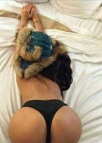 Eşsiz otelde buluşan escort Mualla