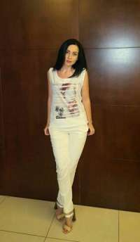 Gösterişli balık etli kız Jalenur