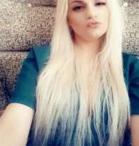 Güzel evinde buluşan Maral