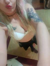 Kaliteli oral yapan Elif