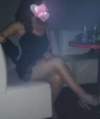 Kusursuz esmer hatun Ikbal