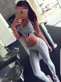 Kusursuz fetişe açık eskort Izgi