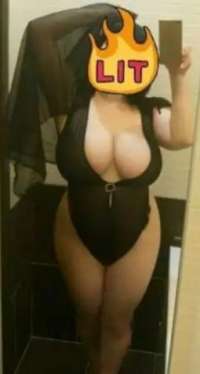 Kusursuz olgun kadın Dilberan