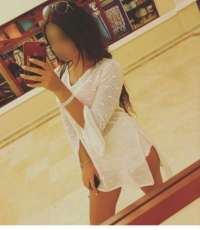 Muhteşem gerçek fotoğraflı kadın Güven