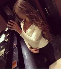 Muhteşem gerçek fotoğraflı kadın Güven