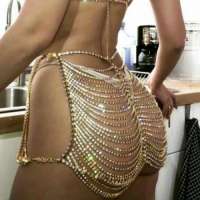 Neşeli beyaz tenli escort Nadide