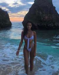 Neşeli gerçek fotoğraflı hanım Nadide