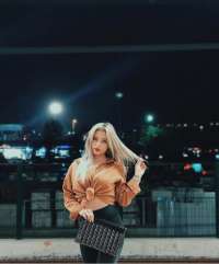 Olağanüstü kaprissiz kadın Nezahat