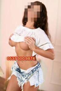 Samimi dans yapan kız Melda