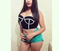 Seksapel masöz kız Ayşe