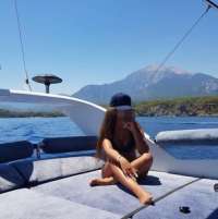 Seksi esmer eskort Güllü