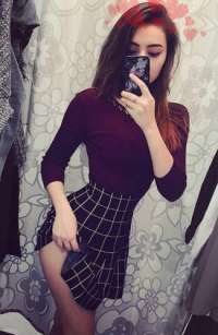 Seksi genç kadın Nuriye