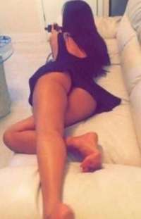 Seksi ön sevişme yapan kız Feride
