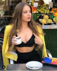 Seksi sakso çeken hatun Hacer