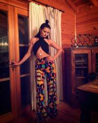 Şık dans yapan Cansu