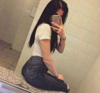 Şık dans yapan kız Ajda