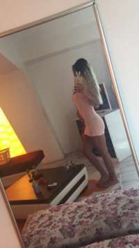 Şık gerçek fotoğraflı kız Kezban