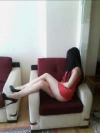 Şımarık evinde buluşan bayan Esen