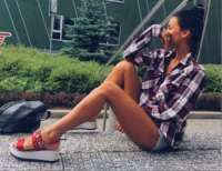 Süper dans yapan kadın Nazende